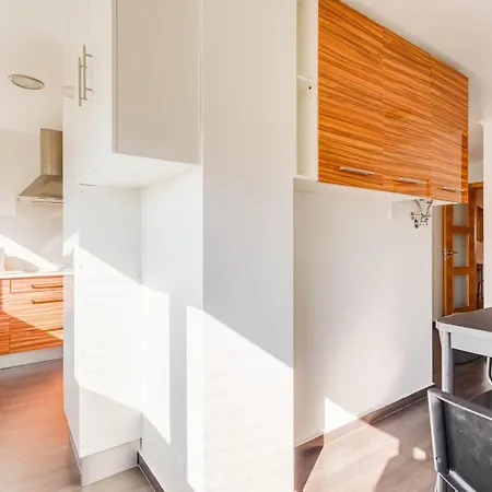 Guestready - Essence Living *